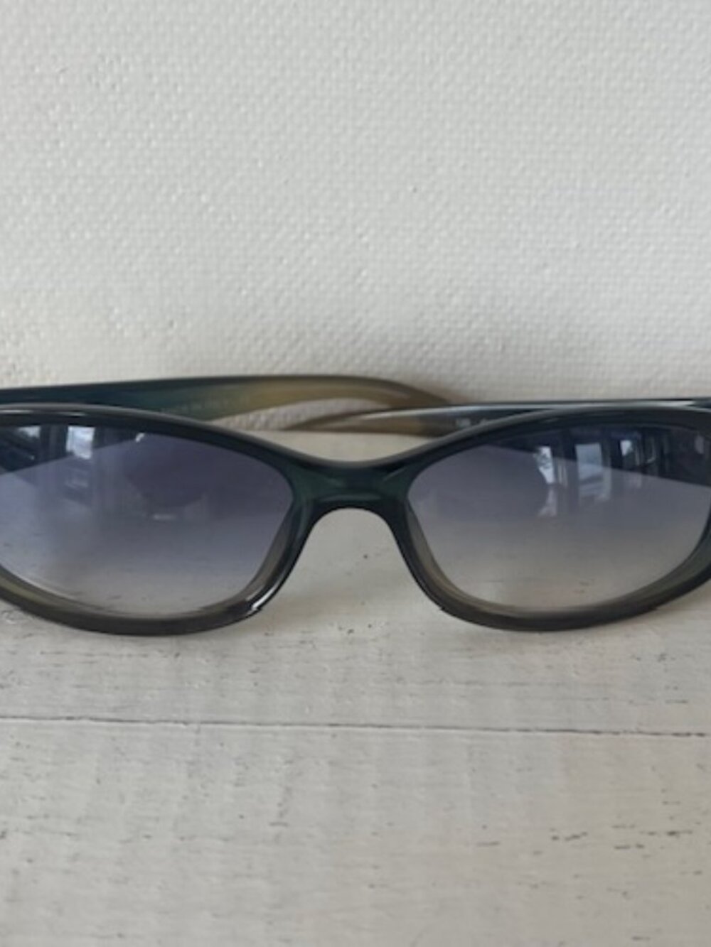 Vintage Gucci GG 2456/S Green Sunglasses 55-16 Y2K Italy